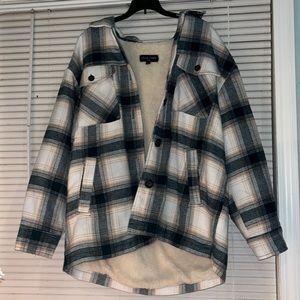 Love Tree Shacket Size Large